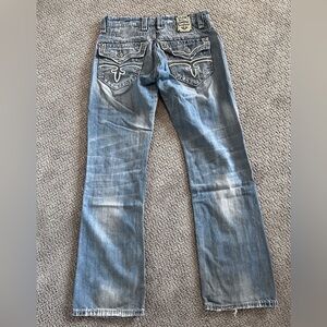 Buckle Rock Revival Leon Relaxed Straight 32W, 34L, light color denim